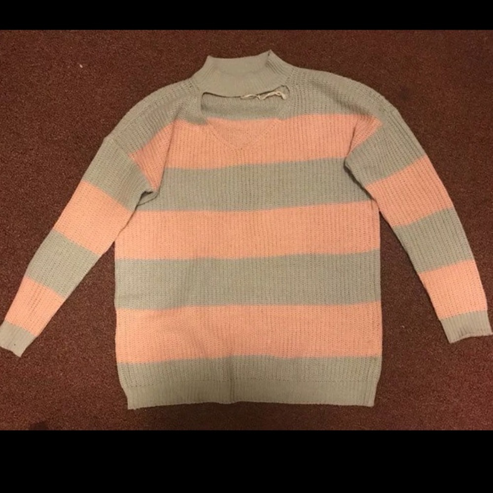 Striped choker V-neck sweater